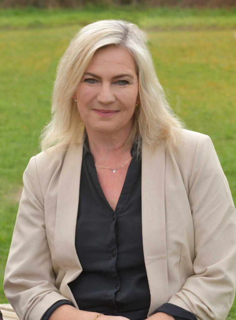 Janina Lange-Shehi